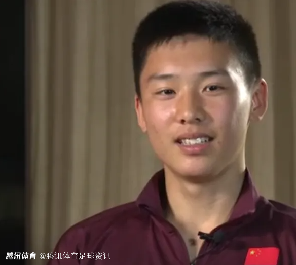 留洋小将谢初筠：目标就是进斯图加特一线队 试训申花时斯卢茨基挺满意