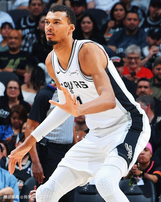 比肩姚明！文班亚马5场轰165分57板19帽 时隔多年再现神迹