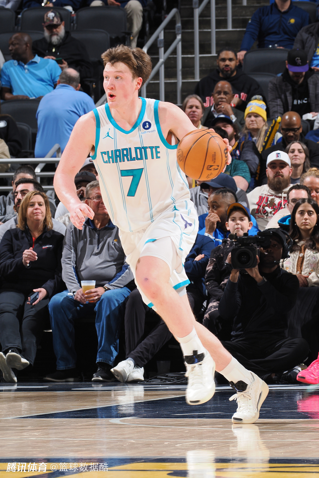 克努佩尔谈打破新秀三分命中数纪录：做正确选择罢了 多亏队友教练