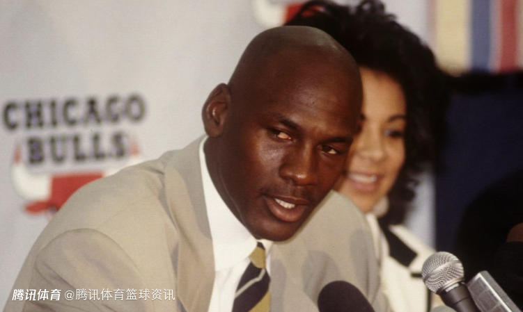 眼镜蛇：乔丹第一次退役因失去父亲而非赌博 他与科比就像一对双胞胎