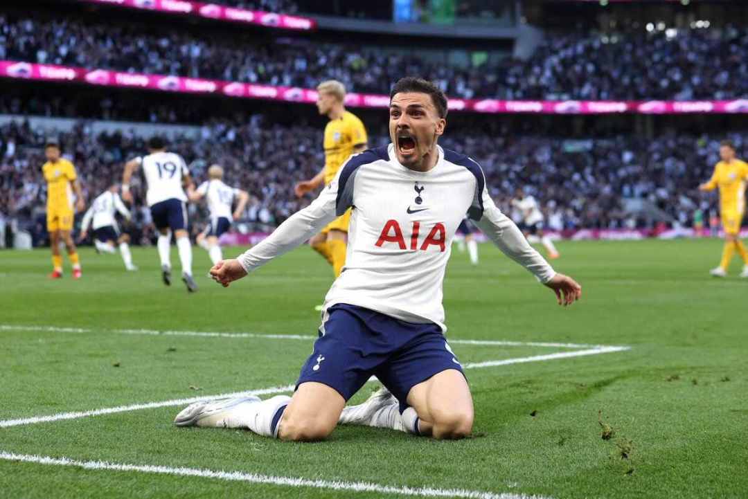 德天空：热刺想激活帕利尼亚买断条款，但希望和拜仁重新谈判