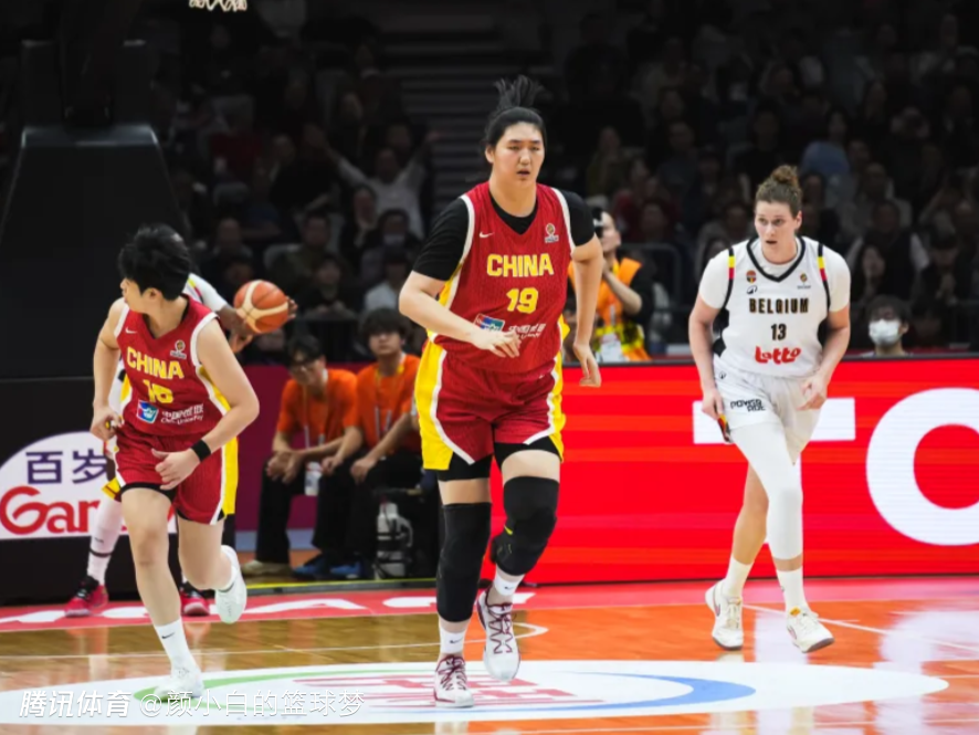 外媒争相报道张子宇！身高2.2米赛会第一 内线大杀器 梅斯曼赞统治力