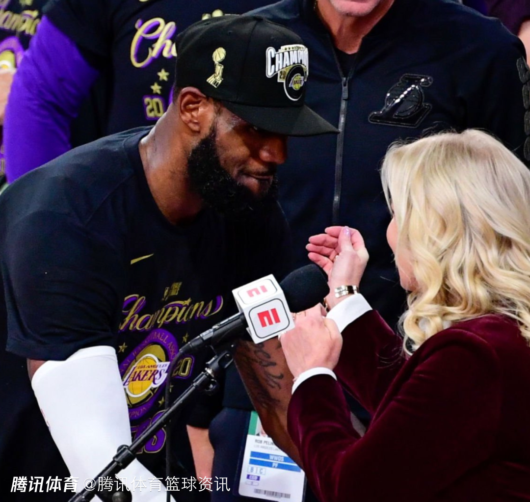 紫金生涯缘尽？珍妮-巴斯对詹姆斯下赛季是否会重返湖人持怀疑态度 