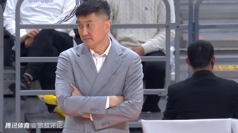 杜锋：开局挖了一个大坑 几个球员没人防守情况下投不中非常可惜