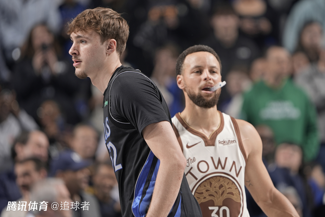 库里空砍38+8记三分：提前投降满脸沮丧 拼尽全力仍苦吞两连败