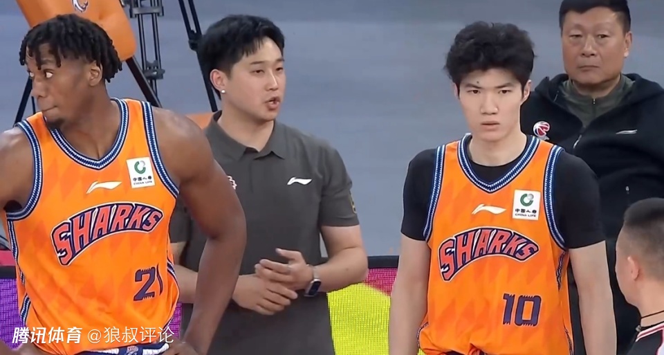 初露冠军相！上海男篮主场15战全胜 多项数据高居联盟第一