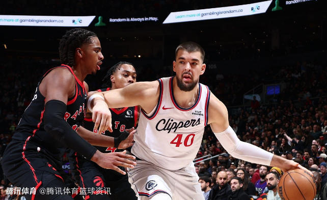 祖巴茨：哈登总能把球传到我手中 再找不到比他更好的控卫搭档