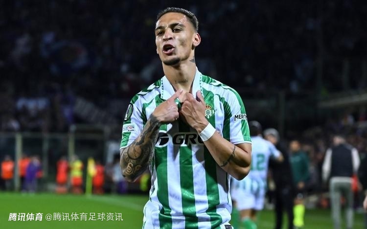 每体：安东尼受耻骨炎困扰仍带伤出战 赛季10球8助攻却遭球迷质疑