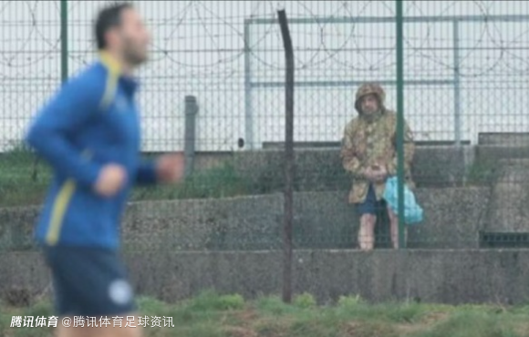 世预赛赛前风波！意大利士兵观看波黑训练被指“间谍”