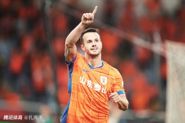 东体：中超颁奖更像吐槽大会，金哨+MVP归属存巨大争议