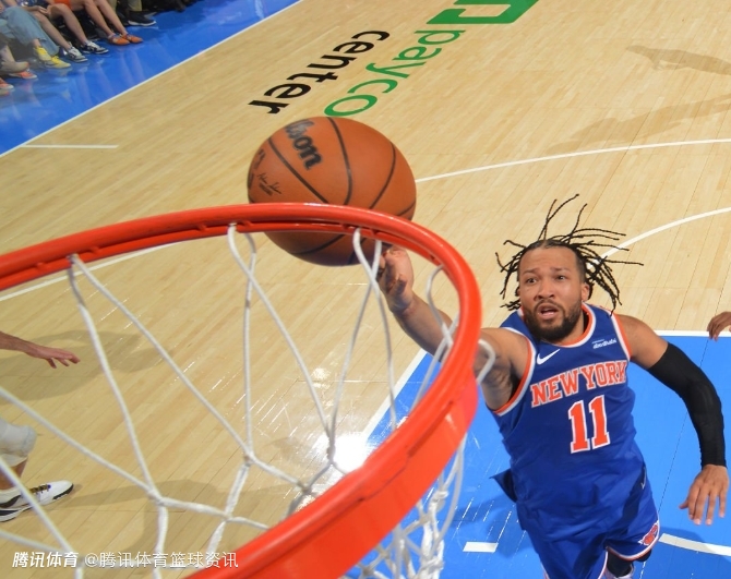 布伦森尼克斯生涯第100次单场30+ 仅打279场队史最快