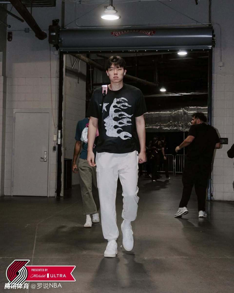 杨瀚森背部酸痛仍被激活！主帅赛前曾回应状态：他很可能打不了