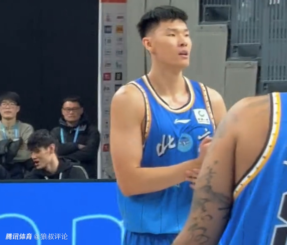 范子铭：今天开赛前压力挺大 第四节拼抢篮板球更多是本能反应