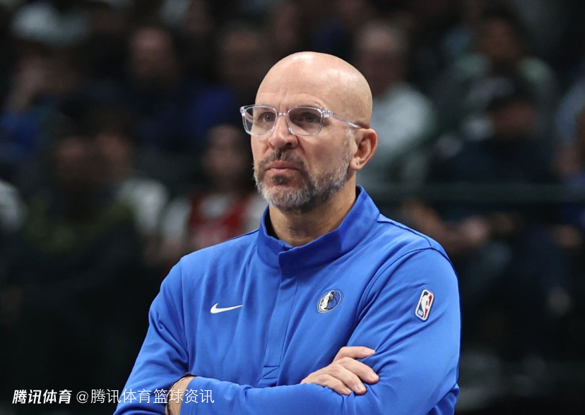 基德：浓眉左手受伤了 球队已经习惯打这种胶着比赛