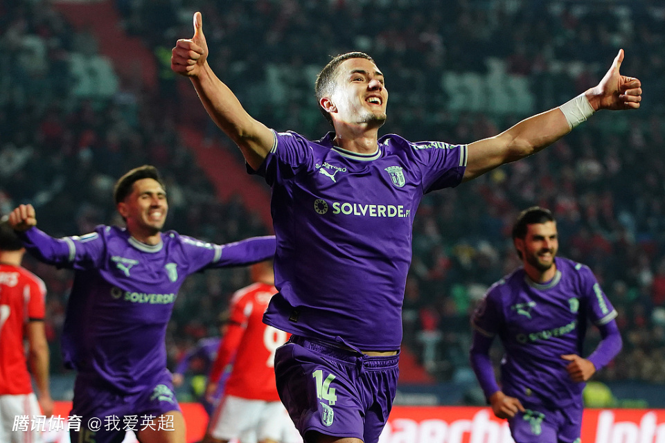 1-3！十人本菲卡轰19脚仍无缘决赛 62岁穆帅丢救命1冠 或四大皆空