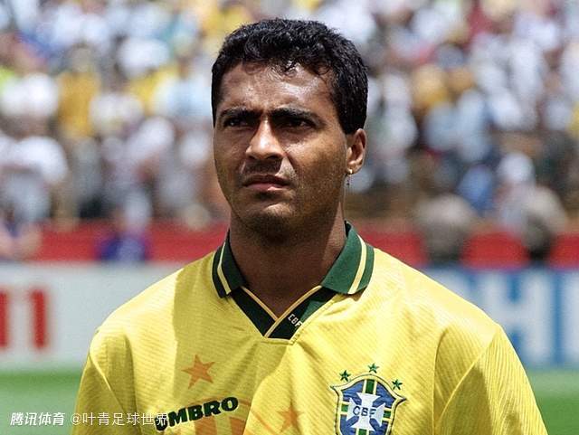 60岁罗马里奥即兴跳舞：腹肌明显 全身无赘肉 犹如古铜雕塑