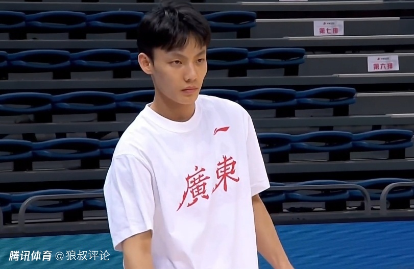 第二阶段最佳一战！徐杰三分6中4轰20+5助攻 送四川男篮32连败