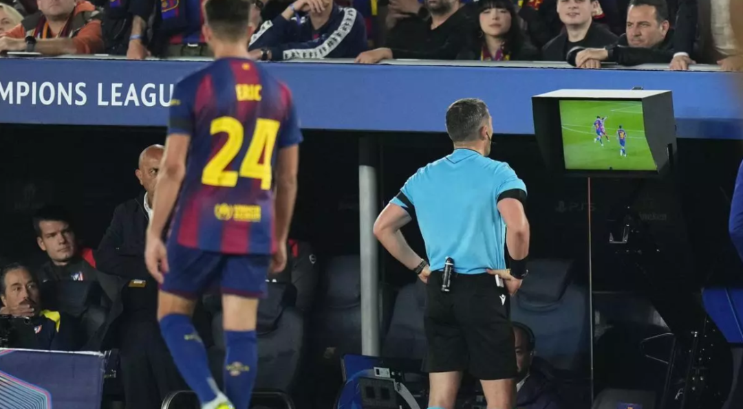 西媒专栏：巴萨不是输马竞是输给裁判，球队必须敢抗议欧足联