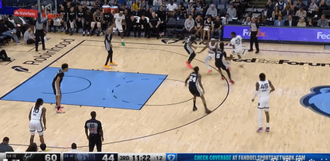 如何隔扣文班？GG-杰克逊：我向莫兰特请教 他告诉我直接干就完了