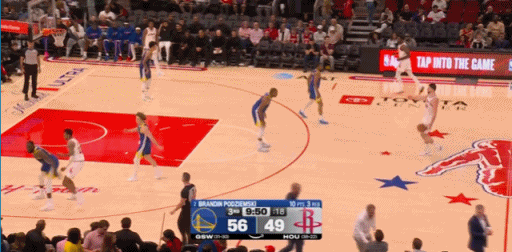 又动手了！追梦倒地准备起身时拉史密斯右脚踝 被吹罚技犯