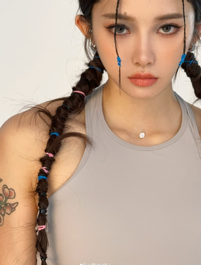 吴艳妮：人老了不化妆挺丑的 外公化成蝴蝶来看我破全国纪录