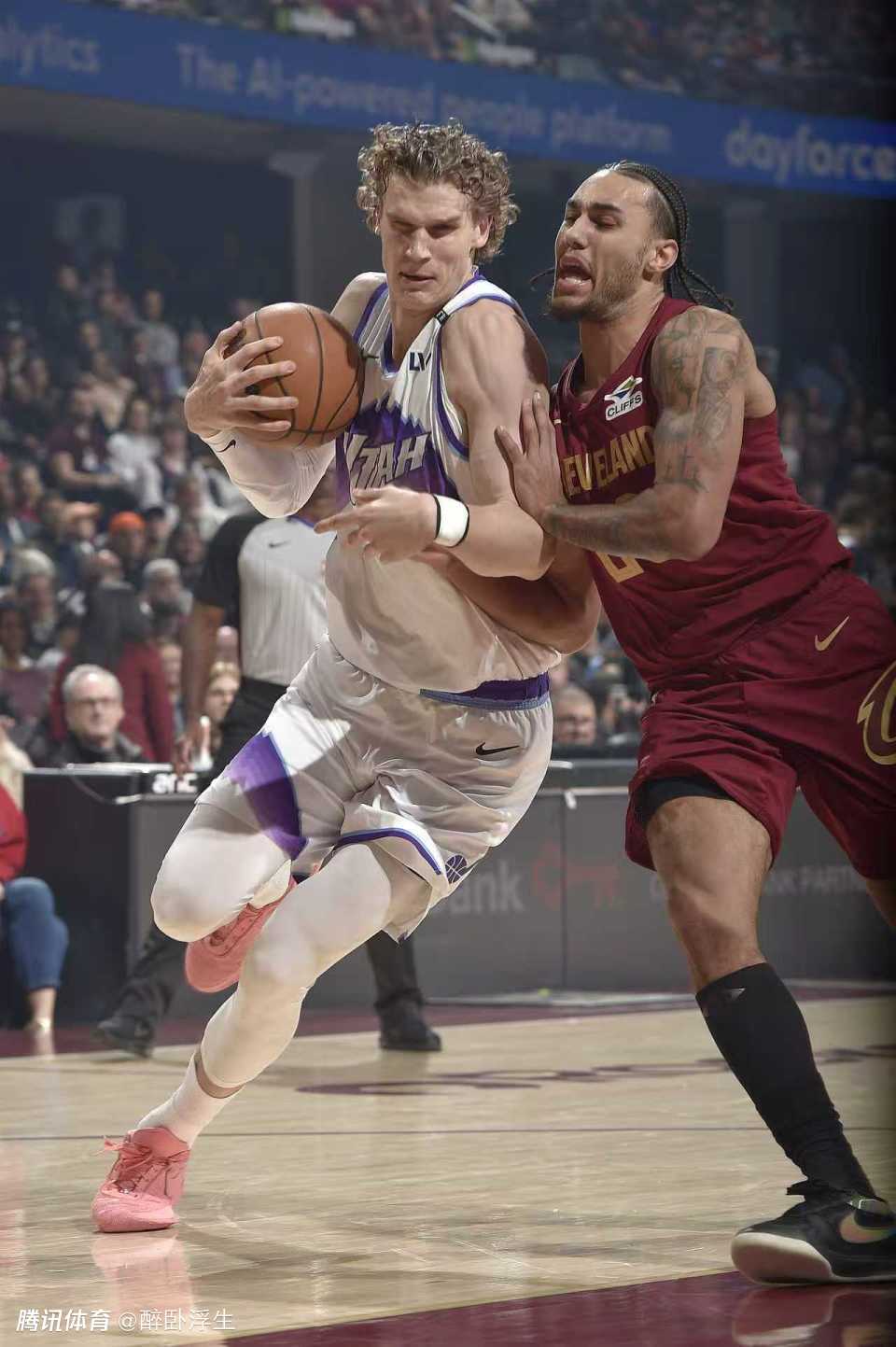 骑士爆冷输爵士：马卡28+12乔治32+9 米切尔加兰合计44分