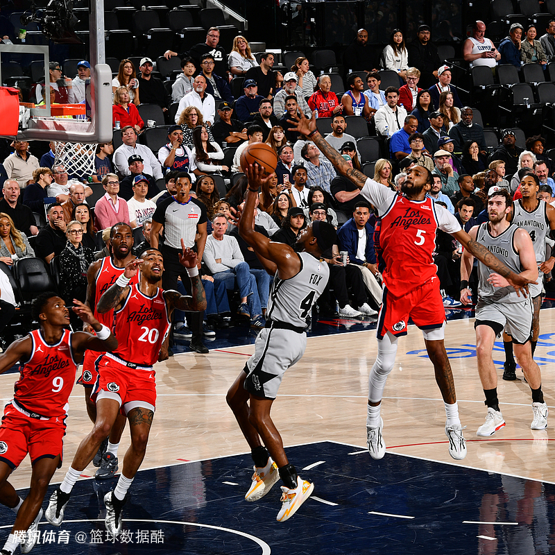 文班亚马缺席时马刺依然11胜5负 9年后再取60+胜指日可待