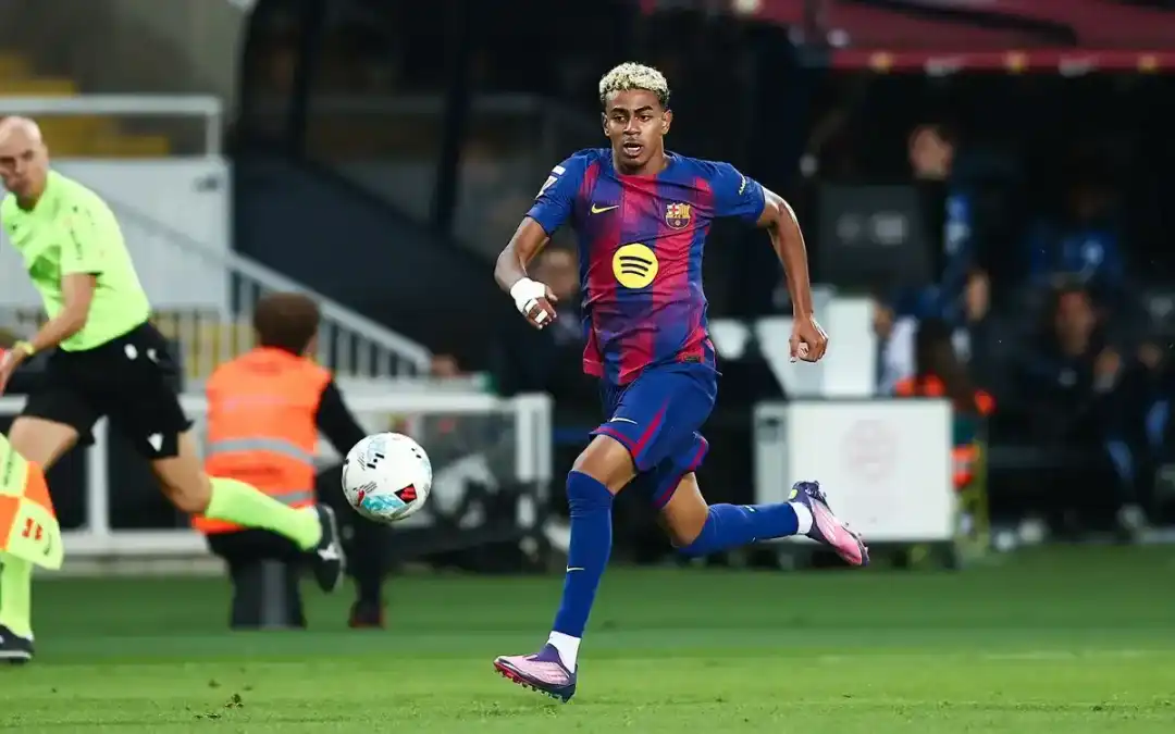 每体：亚马尔检查确认无伤病，主动请求首发出战西班牙人