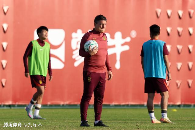 最强阵容出征！U23国足时隔8年冲开门红，首战对手伊拉克事故不断