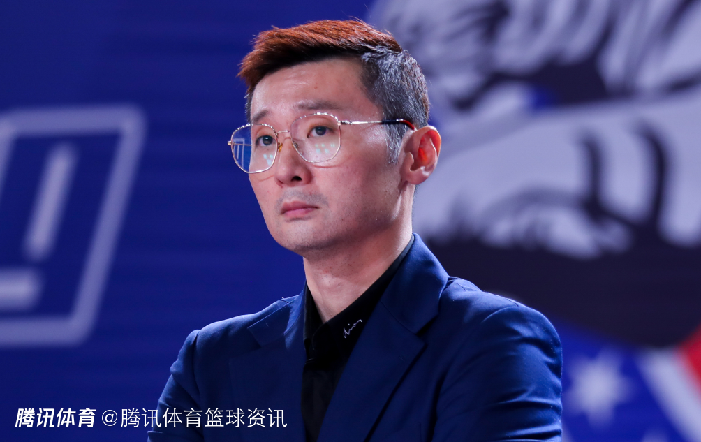 新疆男篮官方：刘炜指导不再担任相关职务 感谢他为球队作出的努力与贡献