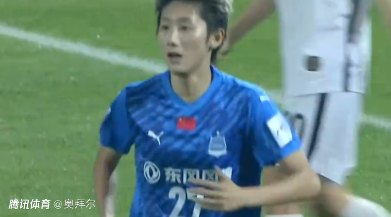 女足亚冠巨大争议！邓梦晔进球被吹，主裁遭炮轰：99%误判