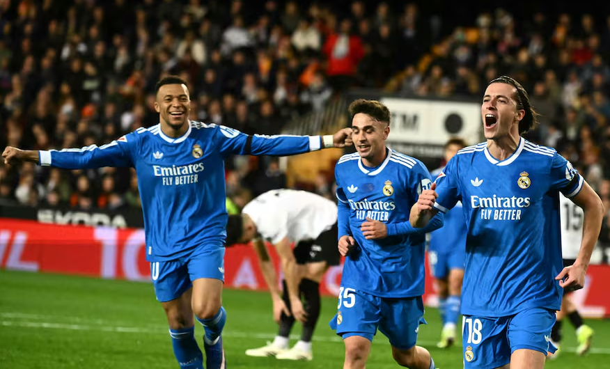 西甲：皇马2-0联赛7连胜 姆巴佩连续6场破门后卫连过数人进球