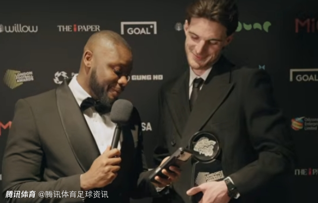 赖斯谈阿森纳蜕变：去年伤病毁了球队 今年阵容深厚氛围像家庭