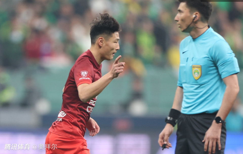 武磊8分钟2球！媒体人热议：那个男人回来了，依旧国内足坛独一份