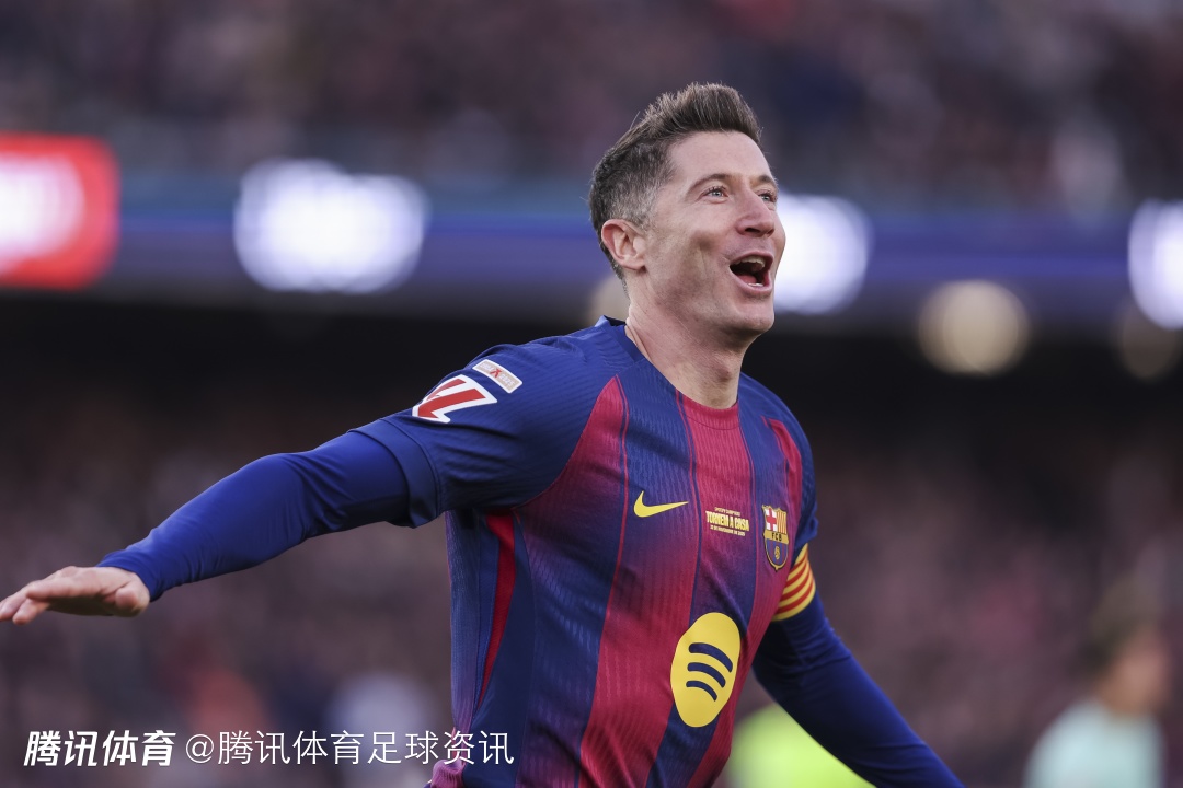 罗马诺：莱万未来尚未敲定 留巴萨、去沙特或美职联三种选项待定