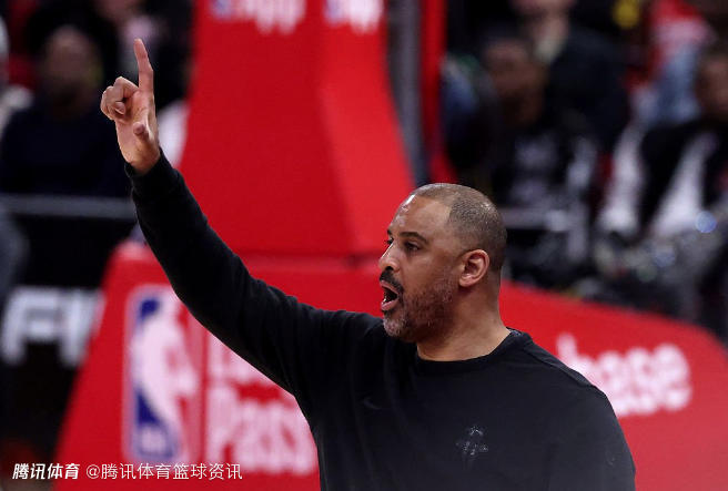 乌度卡：变阵因伊森低迷+想考察谢泼德 希望杜兰特在主场超乔丹