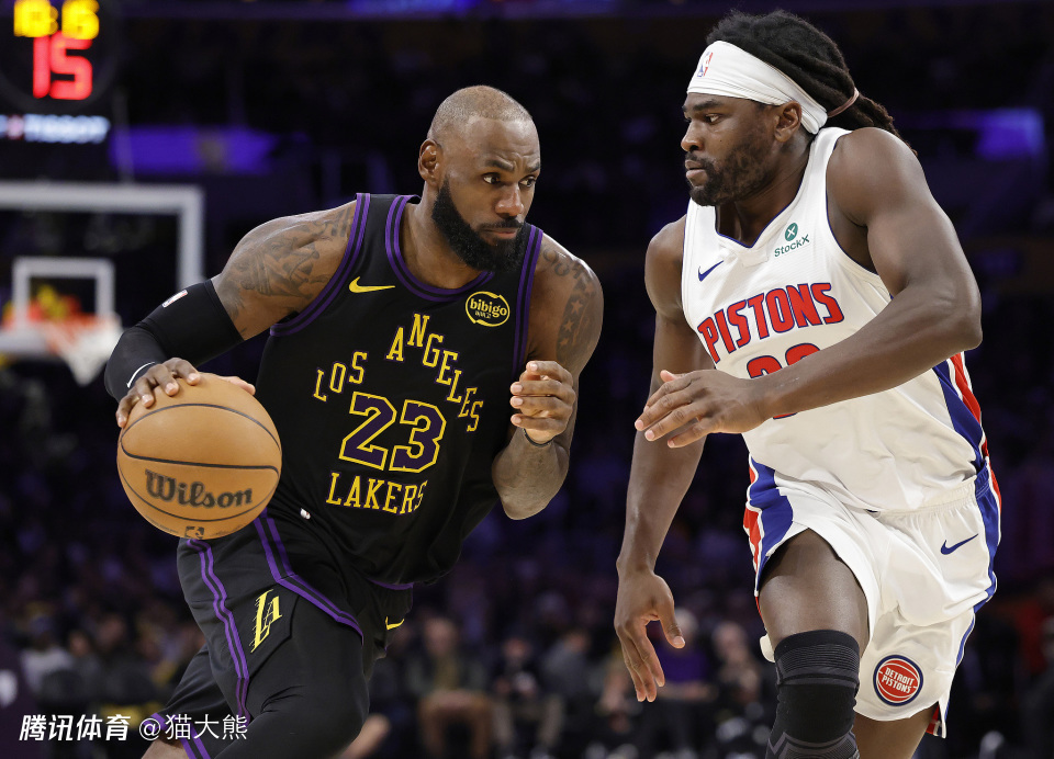 数据帝：詹姆斯再创NBA历史纪录 小卡33+5+5+3一壮举追平哈登