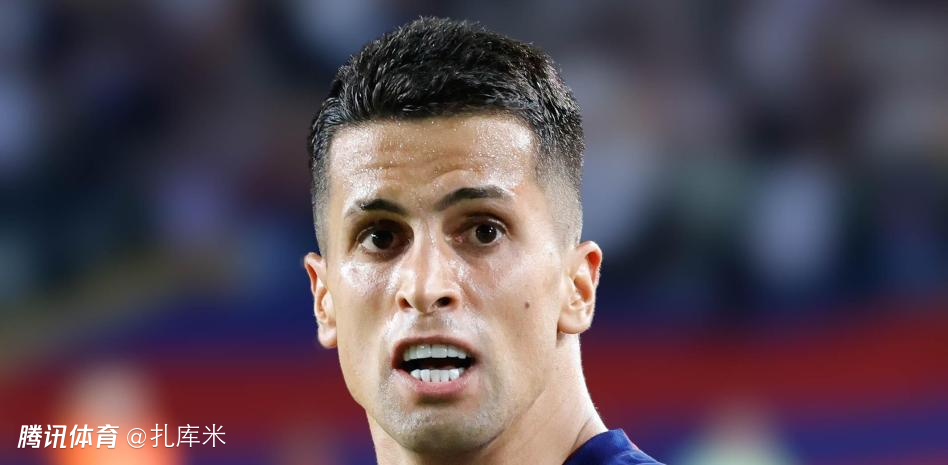 巴萨推迟官宣坎塞洛租借加盟事宜，与球队西超杯成绩挂钩