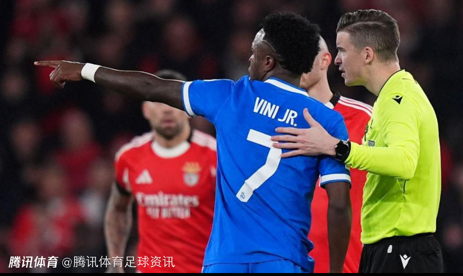 巴西国家队发文声援维尼修斯：种族歧视不可接受 你并不孤单！