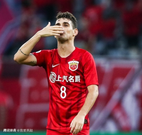 结束17年生涯！34岁海港功勋因病宣布退役，曾效力中超8赛季+赚16亿