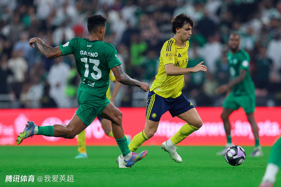 沙特联火爆1战！2红7黄+补时2次干架，C罗旁观：好友被打脸他未出头