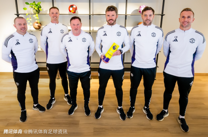 2战2胜！官方：曼联主帅卡里克当选英超1月最佳主帅