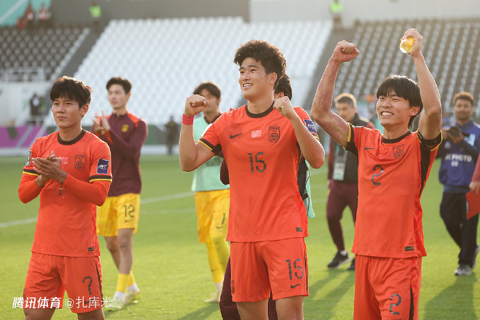 京媒：1/4决赛战乌兹，U23国足继续主打防守！赛前踩场将练习点球