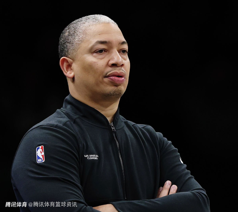 卢：哈登在对方立足未稳前进攻这点做得很好 分享球权是我们必须要打出的比赛方式