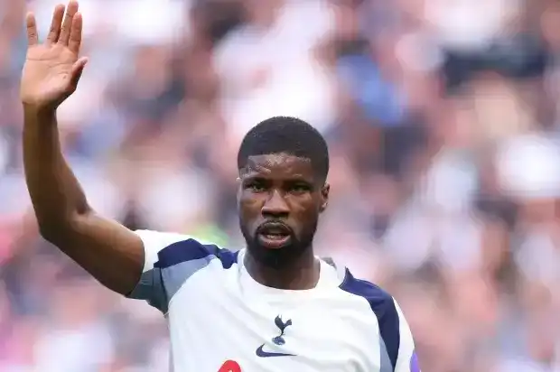 英超官方：我们与热刺和丹索站在一起，种族歧视者不是真球迷