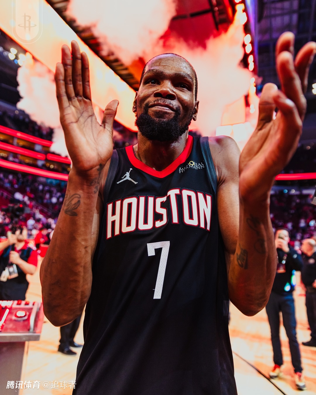 杜兰特全明星得票引热议！戴小绿帽率队出征 最快明天总分超越张伯伦