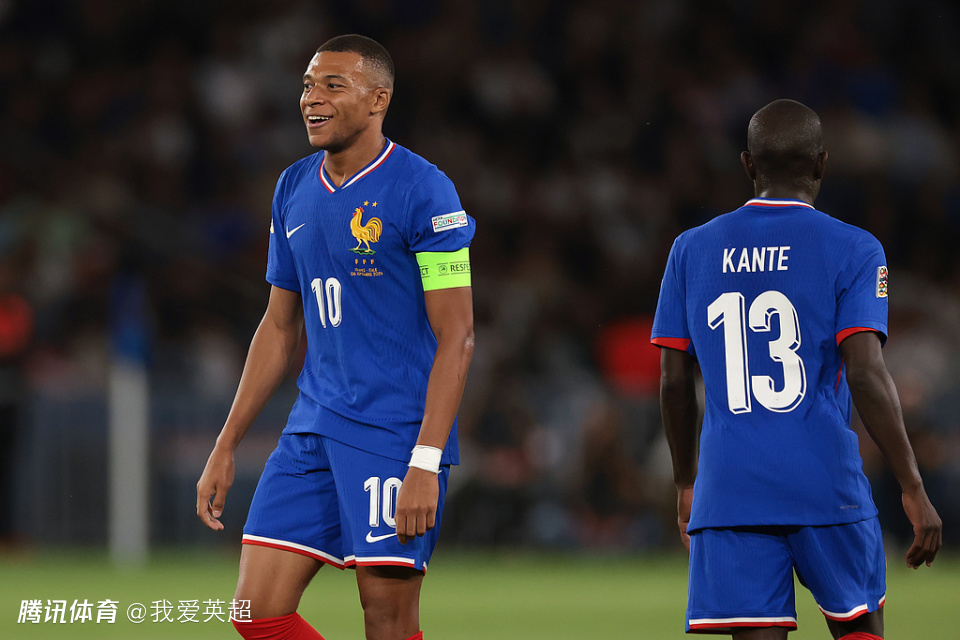 争议？姆巴佩替补登场主动索要队长袖标！生日当天让35岁传奇难堪