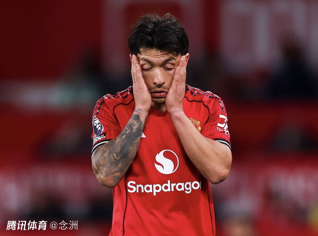 足坛一夜动态：曼联争议1-2！卡里克炮轰裁判 本泽马失点亚冠出局