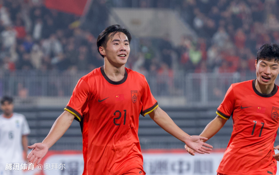 帅惟浩轻松双响！“躲球”变进球，反越位破门，U17国足已入5球
