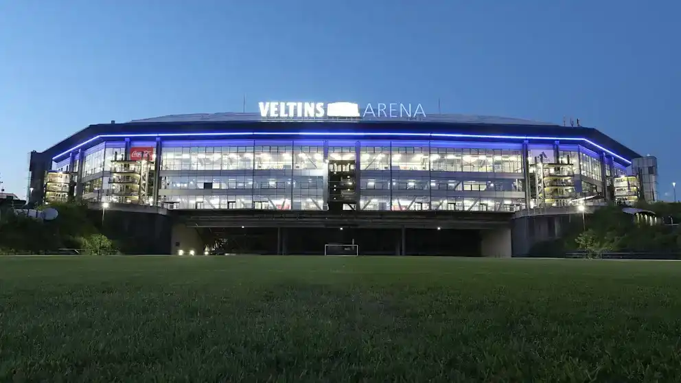 图片报：沙尔克主场发现一具遗体，俱乐部全力配合调查